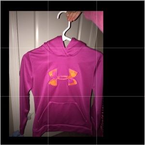 Under Armour sweatshirt